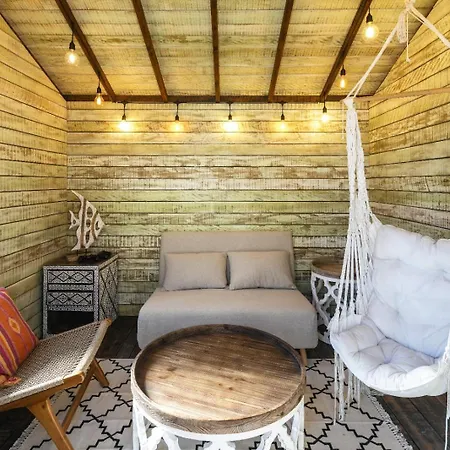 Avalon - Bedzy Luxury 别墅 *