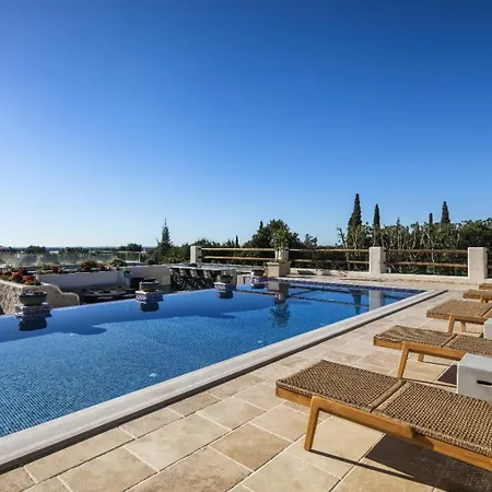 וילה Avalon - Bedzy Luxury אלמנסיל