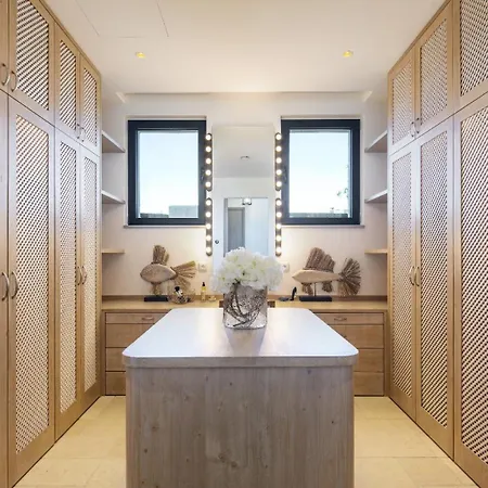 Avalon - Bedzy Luxury ヴィラ *